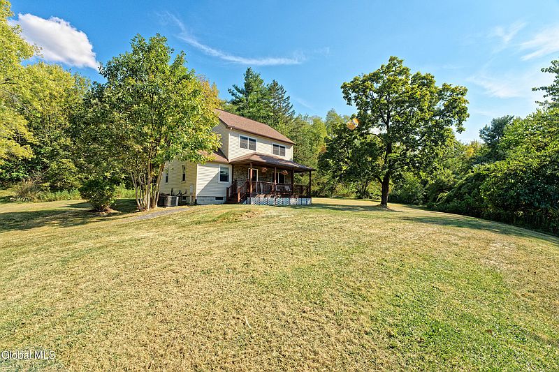 3rd image of 3580 River Road