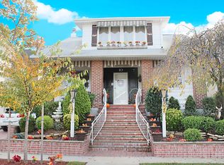 10 Center St, Staten Island, NY 10306
