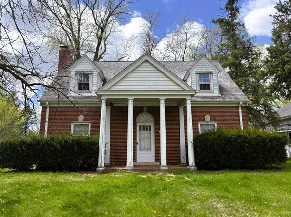 6229 North 118th STREET, Milwaukee, WI 53225