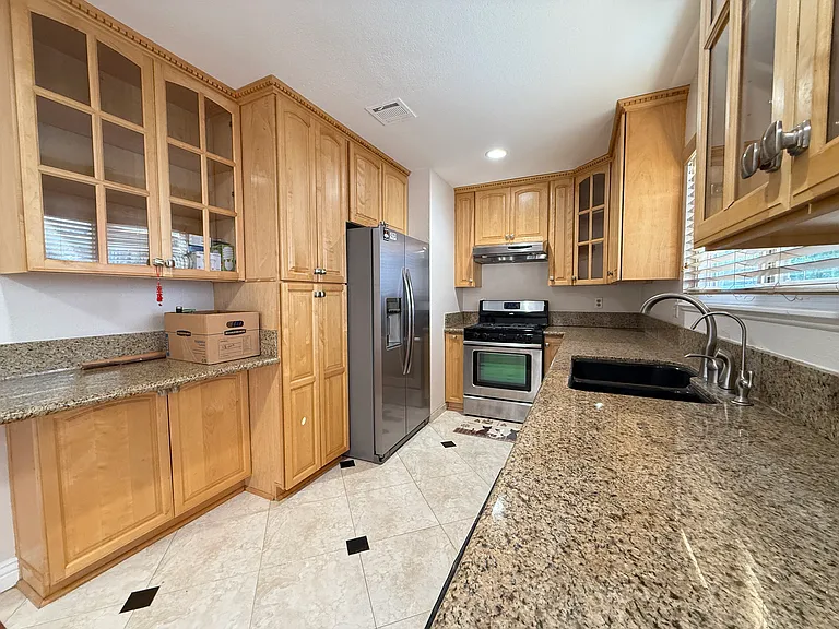 15679 Velour Dr — Photo 7
