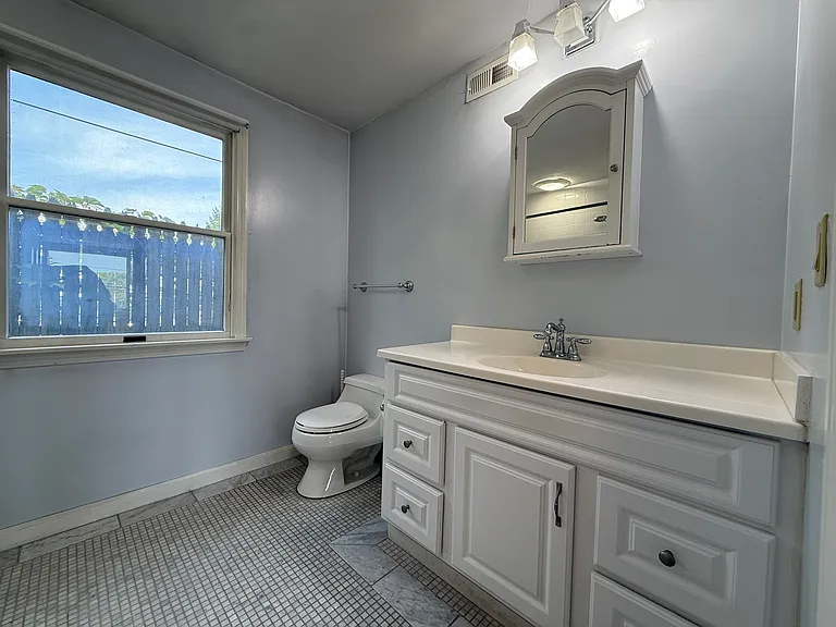 947 Washington St #2 — Photo 19