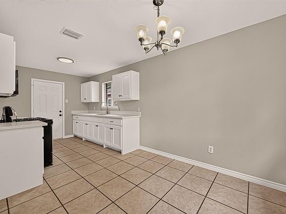 4th image of 8607 Valley Forest Dr