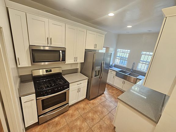 Kitchen- tile flooring