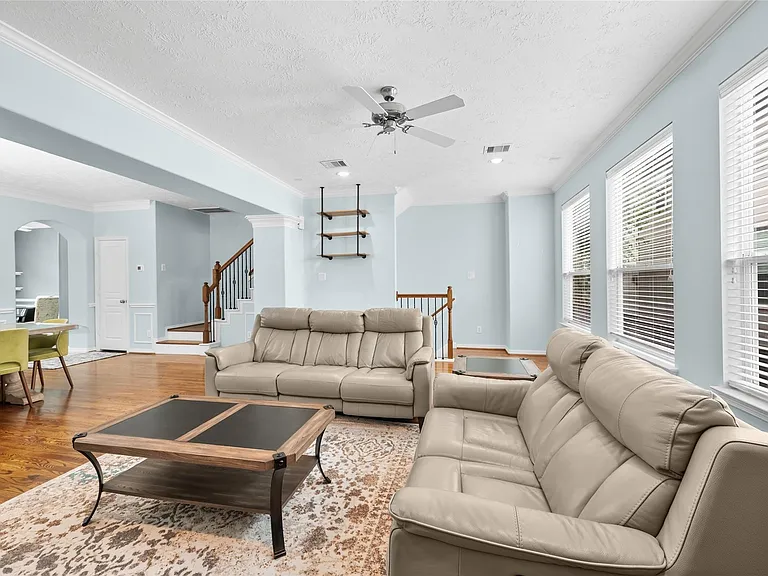 3410 Skyline Village Dr — Photo 14