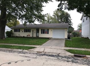 2206 15th Ave, Sterling, IL 61081