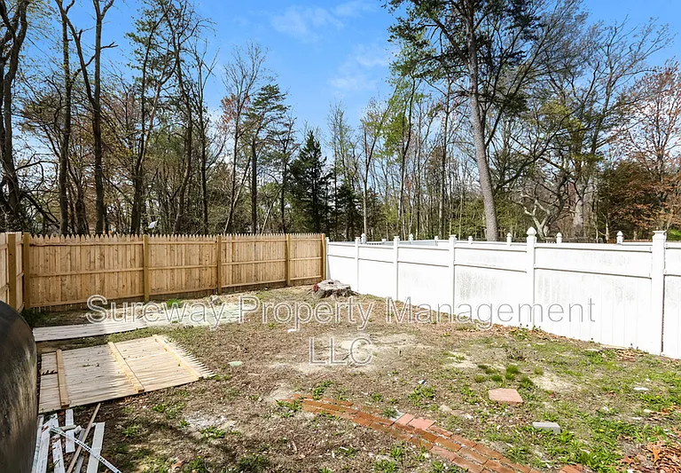 37 Berkshire Rd — Photo 15