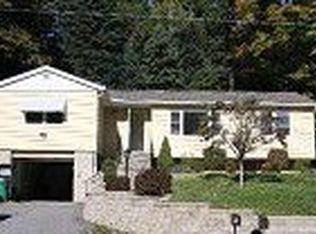 8 Peters Rd, Hopewell Junction, NY 12533