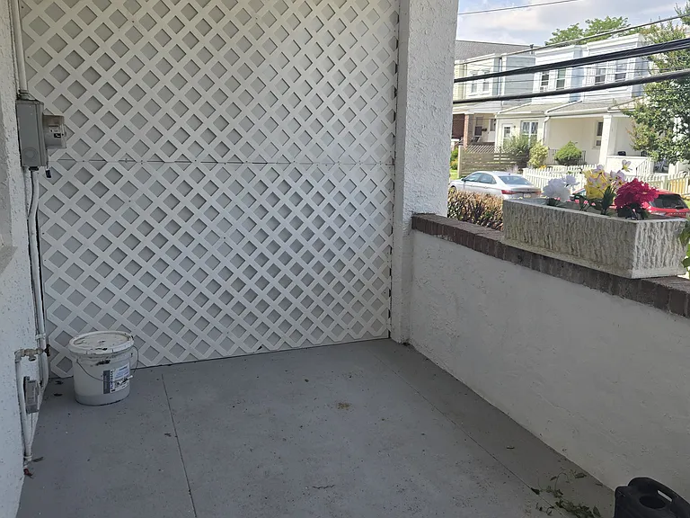 316 Woodbine Ave — Photo 5