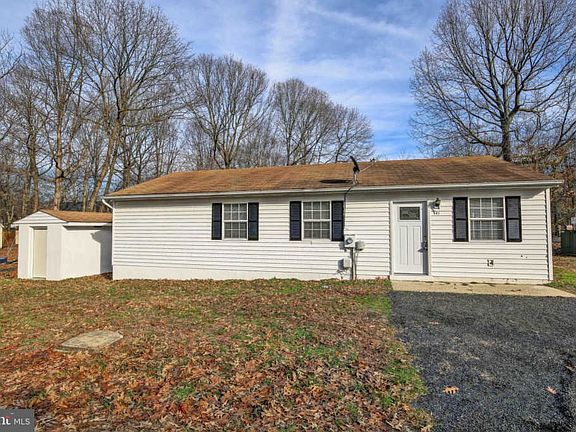 3rd image of 541 White Sands Dr