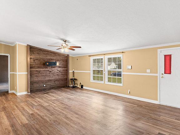 5th image of 69 Page Meadow Ln