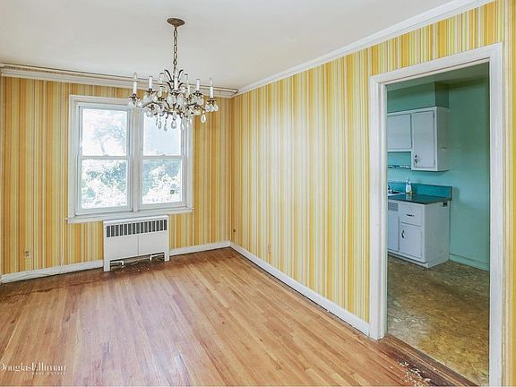 3rd image of 5646 206th St