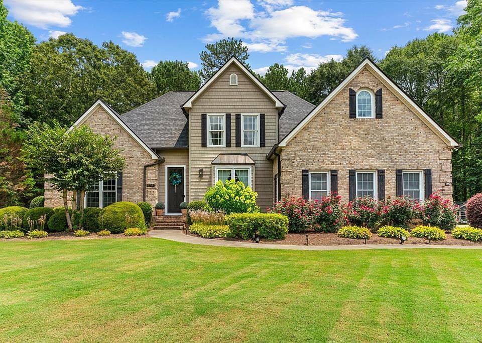 1st image of 179 Gateway Dr