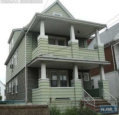 1st image of 125 Banta Ave #2