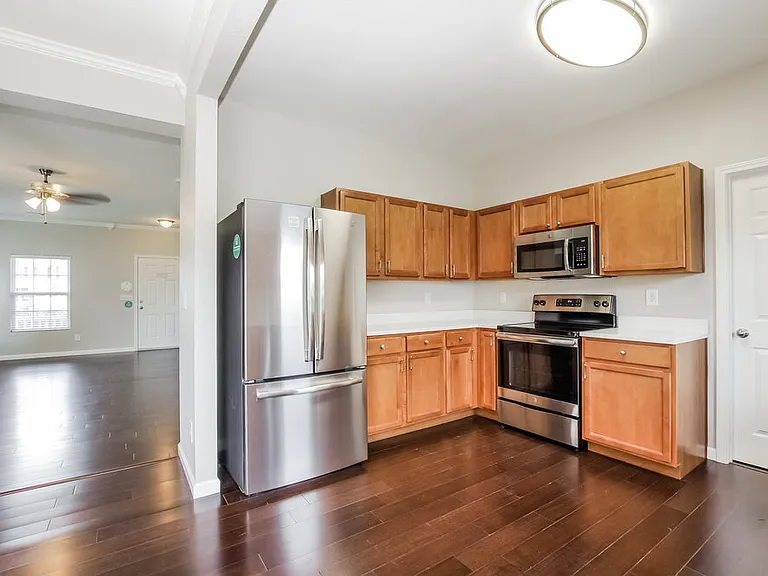 910 Willow Wind Dr — Photo 10