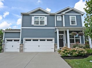 60 Goldfish Ln, Amelia, OH 45102