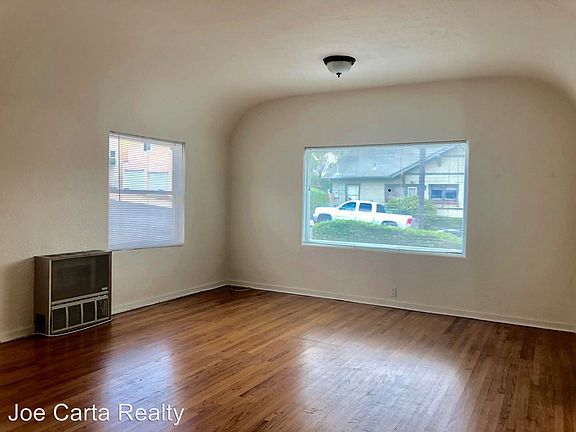 4th image of 142 W Upas St
