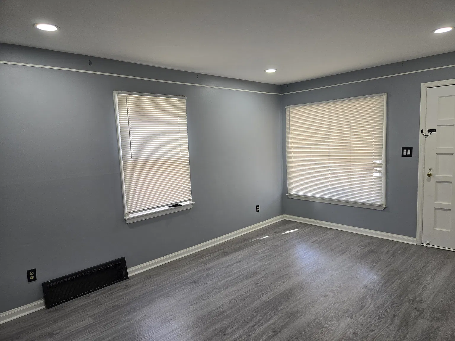 24901 Cooke St — Photo 2