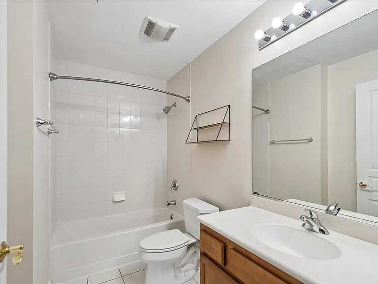 300 E Church St #307 — Photo 9