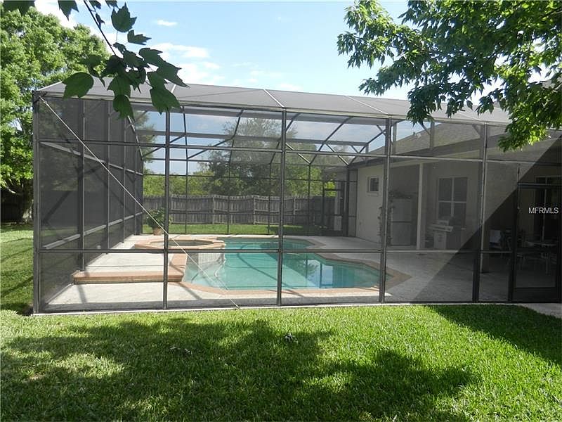 2nd image of 571 Laurenburg Ln