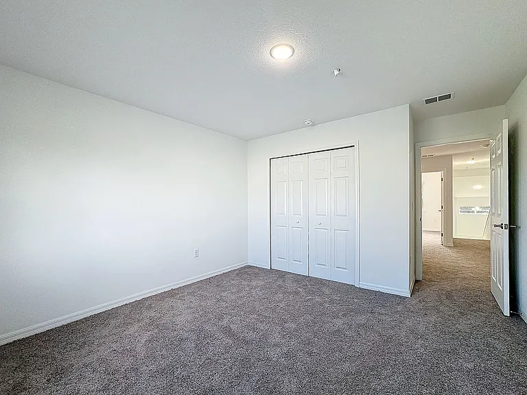1711 Barton Towne Cir — Photo 38