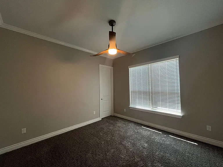 4815 Viewcrest Rd — Photo 33