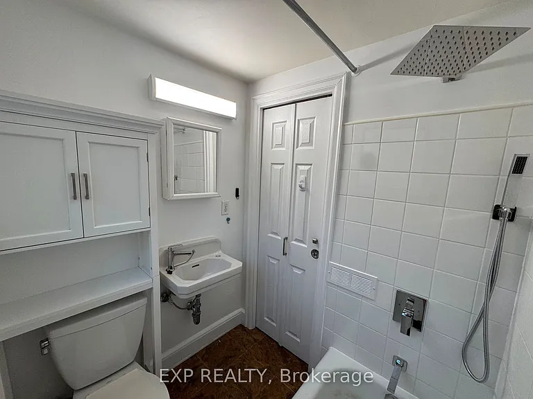 44 Clearview Ave — Photo 12