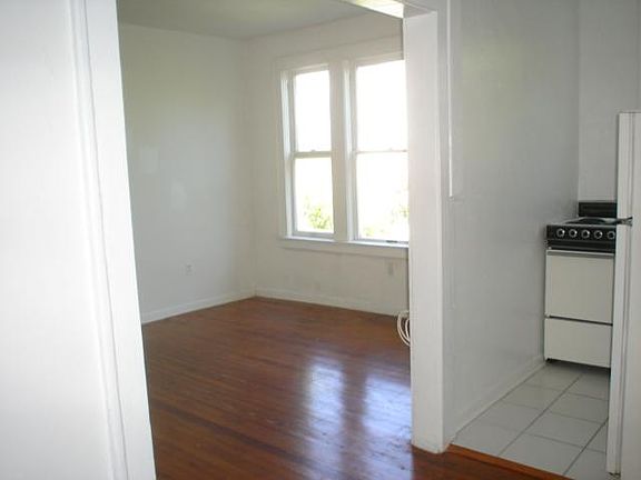 4th image of 1615 Pennsylvania Ave APT 30