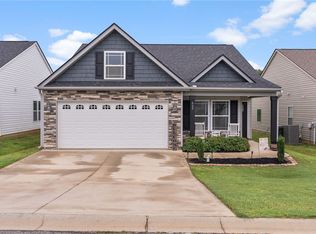 669 Spartan Commodor Ln, Inman, SC 29349