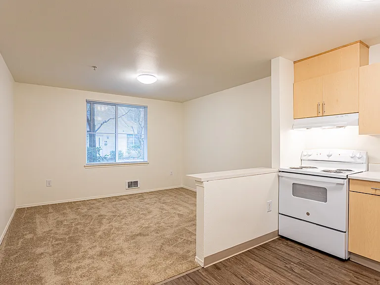Esperanza Affordable Senior Housing — Photo 23