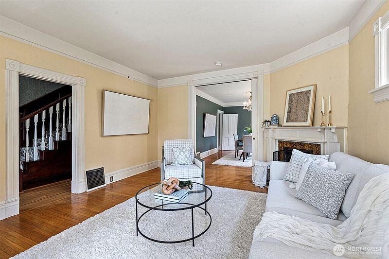 3rd image of 507 N G Street