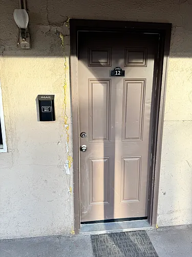 2600 Lake Ave Photo 1