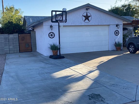 5th image of 2031 W Willow Ave