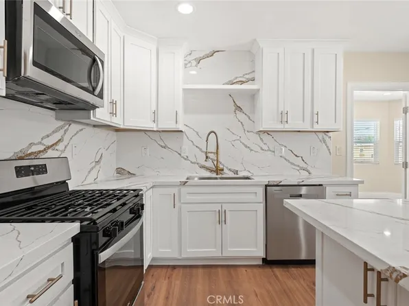 7513 S Cimarron St, Los Angeles, CA 90047
