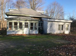 1366 N Stone Rd, Hesperia, MI 49421