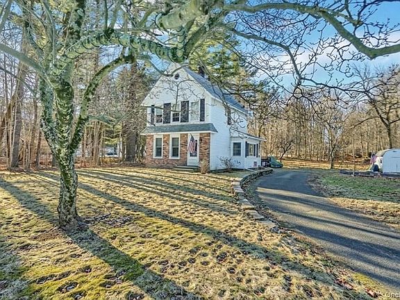 2nd image of 30 Montebello Rd