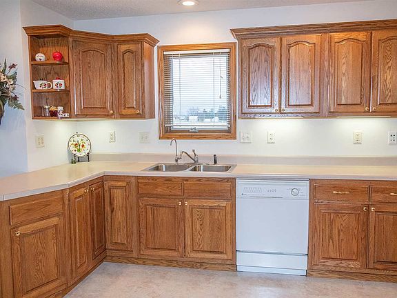 2nd image of 2402 Carstensen Dr
