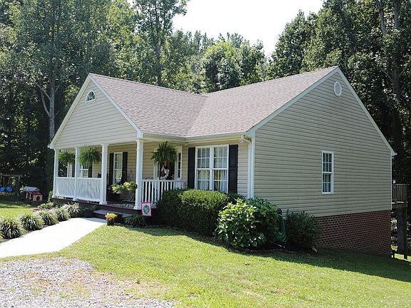 3rd image of 245 Sage Ln
