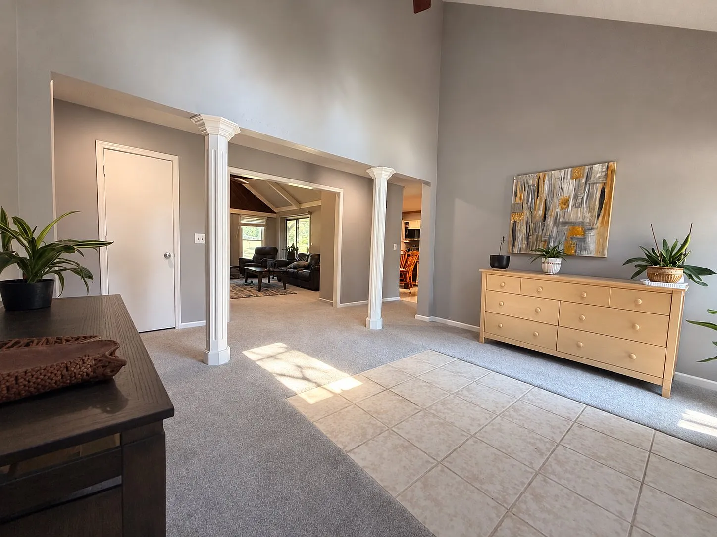 3 Bed/2 Bath Single Family Home With 2 Car Garage, Fenced Yard, and Finished Basement — Photo 4