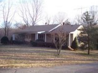 2821 E Little Richland Rd, Waverly, TN 37185