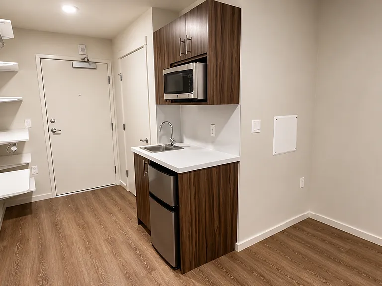 Plaza Apartments — Photo 57