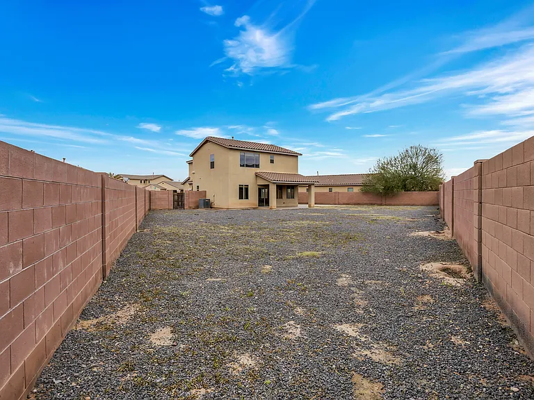 861 W Love Rd — Photo 30