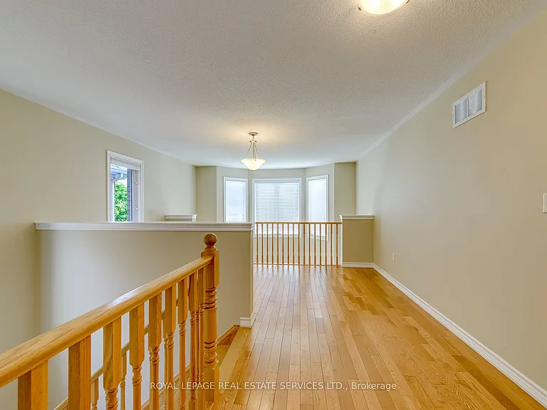 9 Barnstone Dr — Photo 22