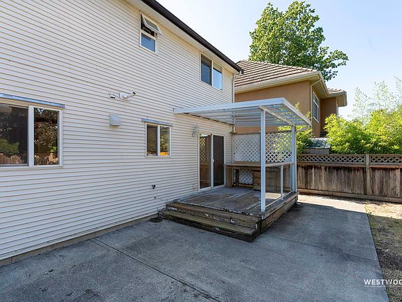4th image of 6040 Mara Cres