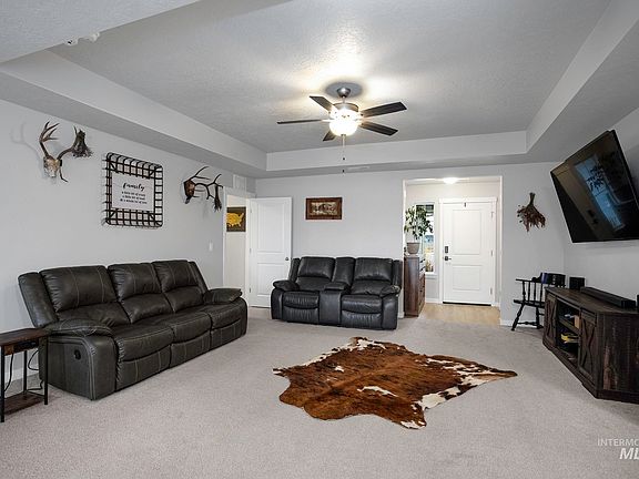3rd image of 10911 Parachute Ct