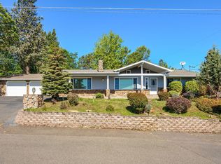 585 Grove St, Jacksonville, OR