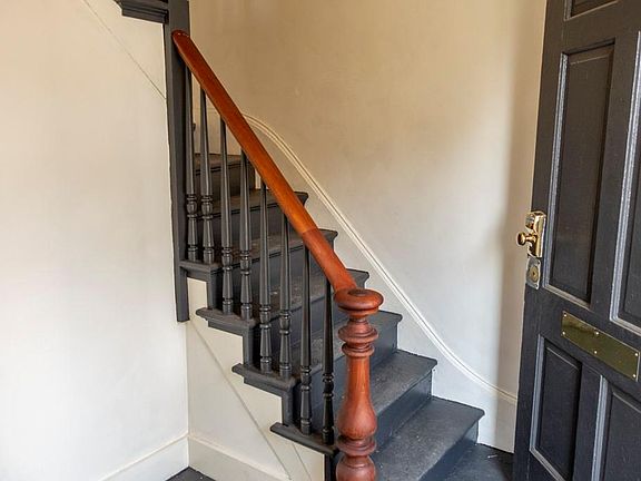 2nd image of 30 Royal St