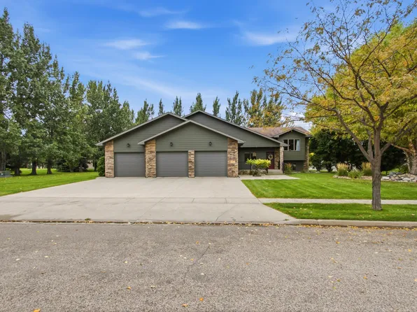 2206 17th Ave SE, Aberdeen, SD 57401
