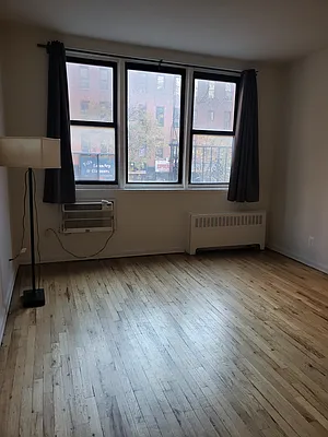 Rented by Martin Paul Realty Associated Inc | media 14