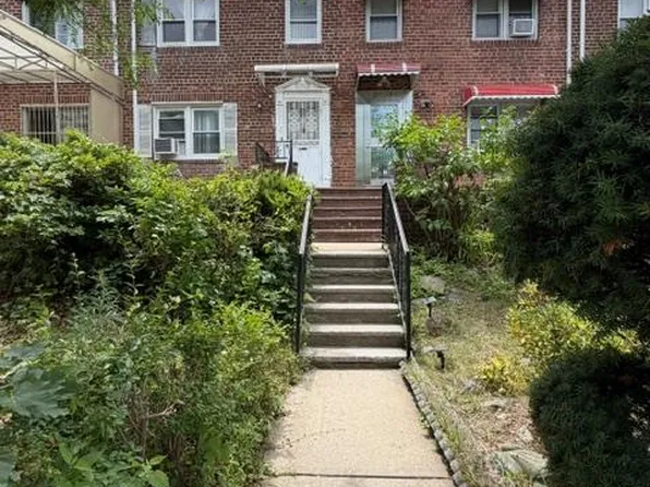 150-14 78th Avenue, Kew Garden Hills, NY 11367