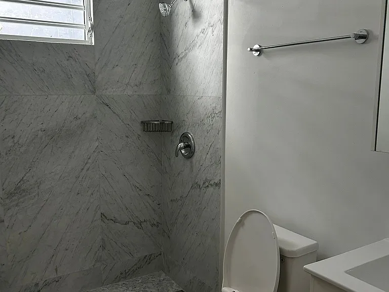 259 Calle Duffaut #2 — Photo 2